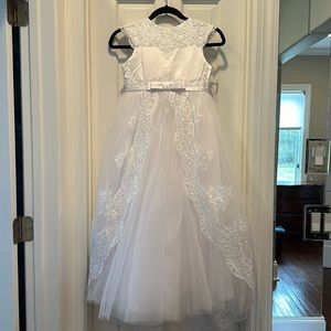 Flower Girl or communion Dress Long Lace Puffy Tulle Ball Gown size 8-9 Y